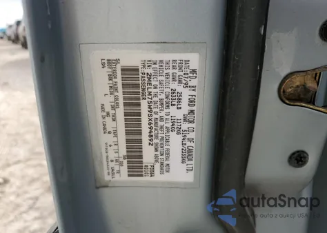 1995 Mercury Grand Marquis Ls z USA, uszkodzony, nr VIN 2MELM75W9SX694892